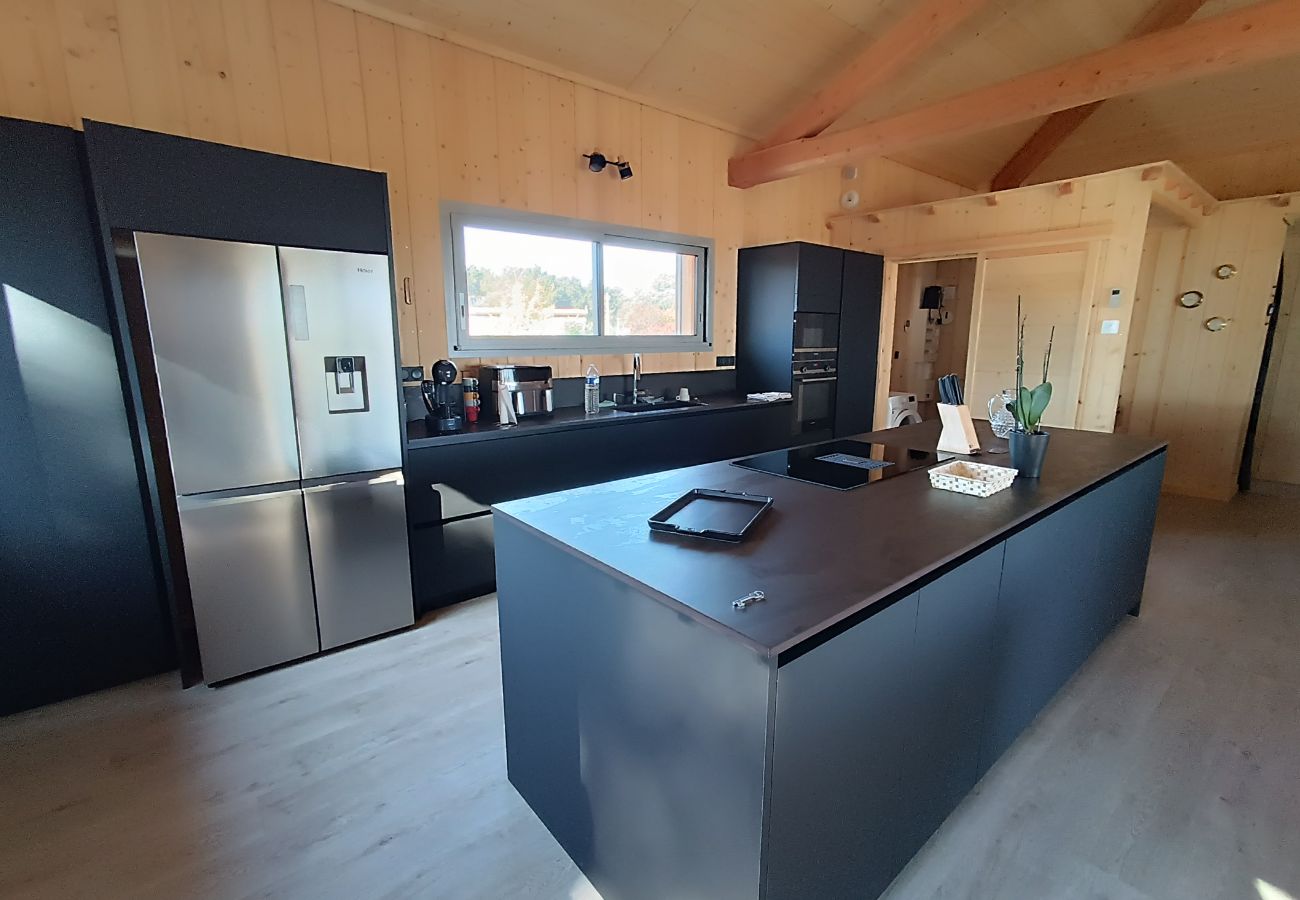 Maison à Le Verdon-sur-Mer - Maison en bois sur pilotis - 4218 