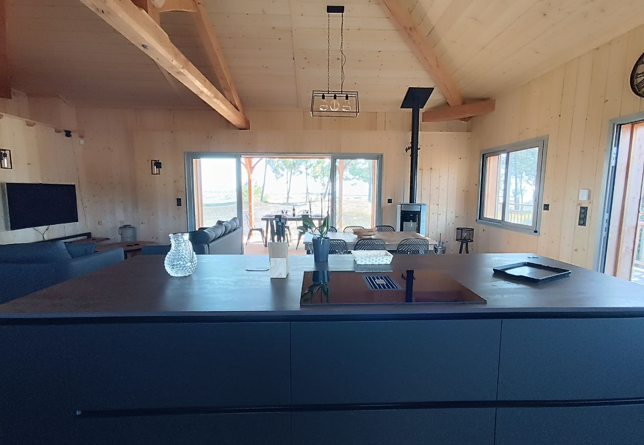 Maison à Le Verdon-sur-Mer - Maison en bois sur pilotis - 4218 