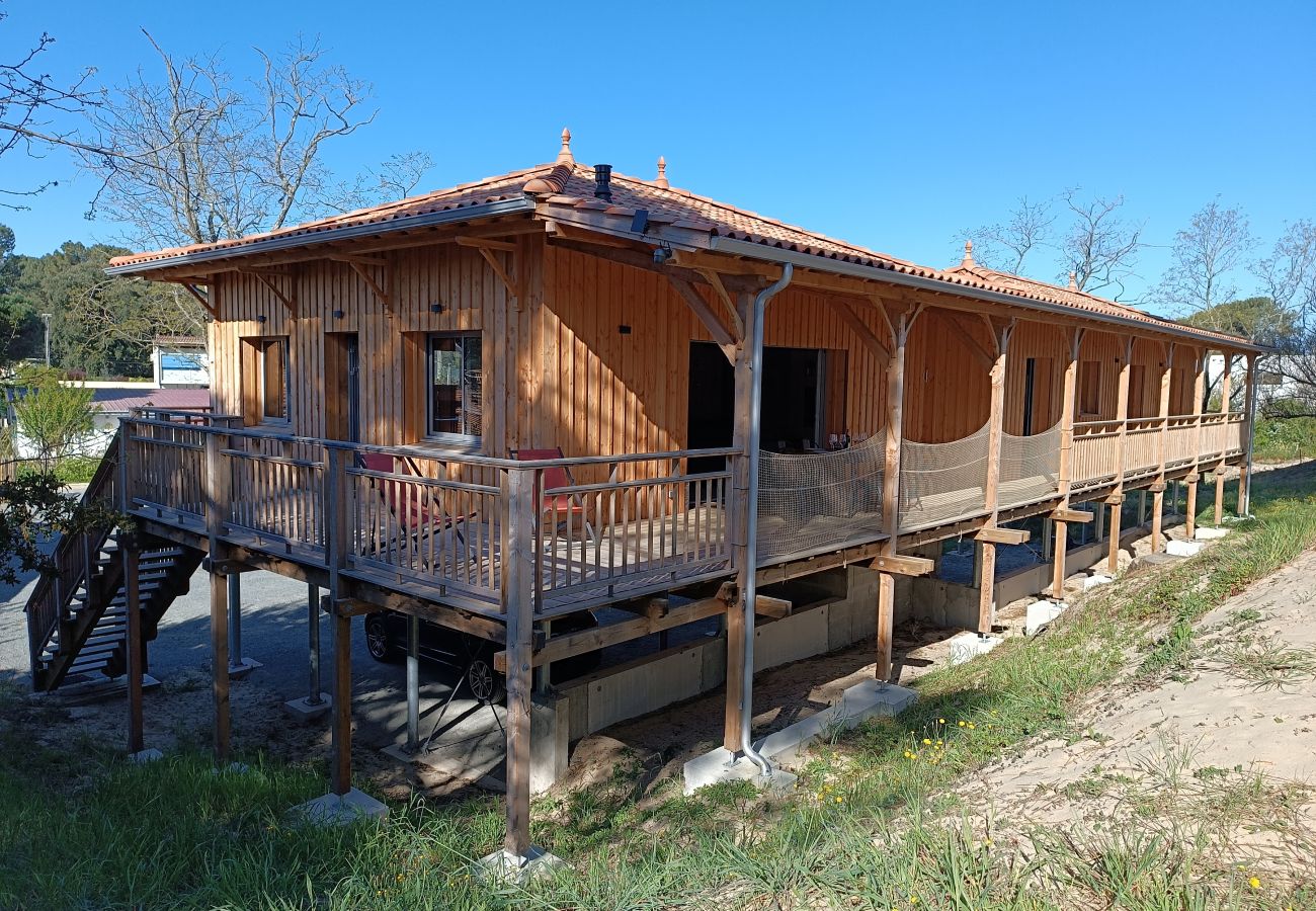 Maison à Le Verdon-sur-Mer - Maison en bois sur pilotis - 4218 