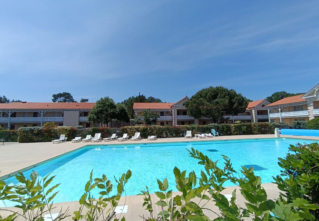 Appartement à Soulac-sur-Mer - Appartement dans résidence avec piscine - 4130