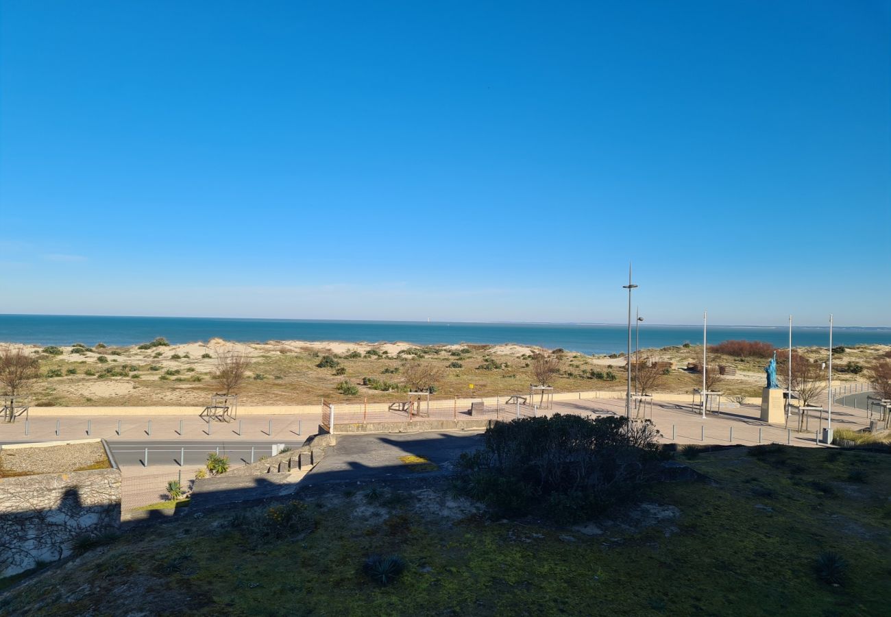 Appartement à Soulac-sur-Mer - Appartement avec vue sur l'océan - 3491
