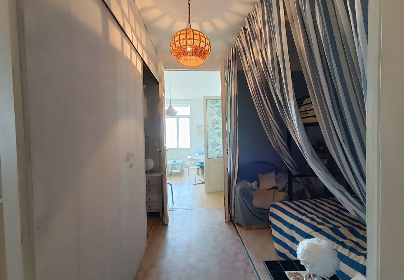 Appartement à Soulac-sur-Mer - Appartement avec une magnifique vue mer - 0014